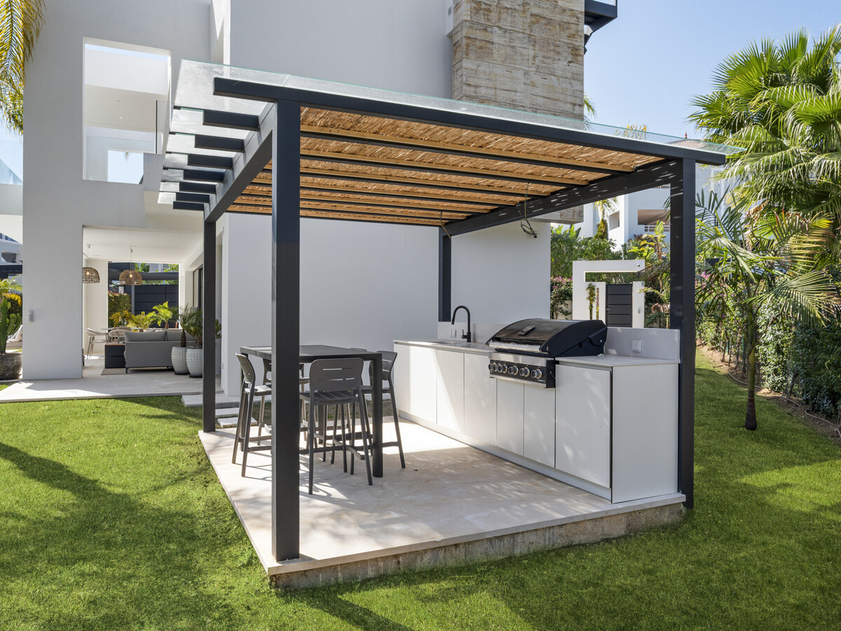 Villa 4 chambres avec piscine 12m et jacuzzi terrasse - Photo 5