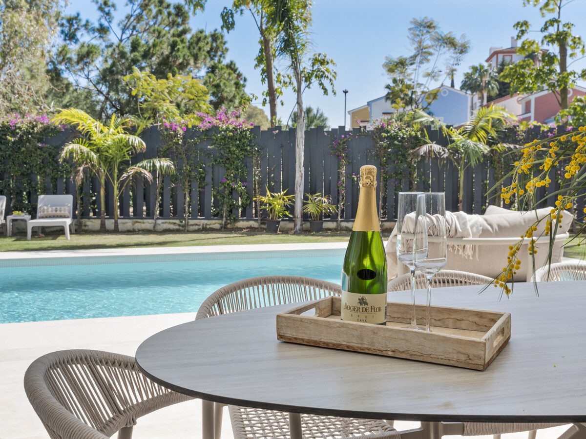 Villa 4 chambres avec piscine 12m et jacuzzi terrasse - Photo 8