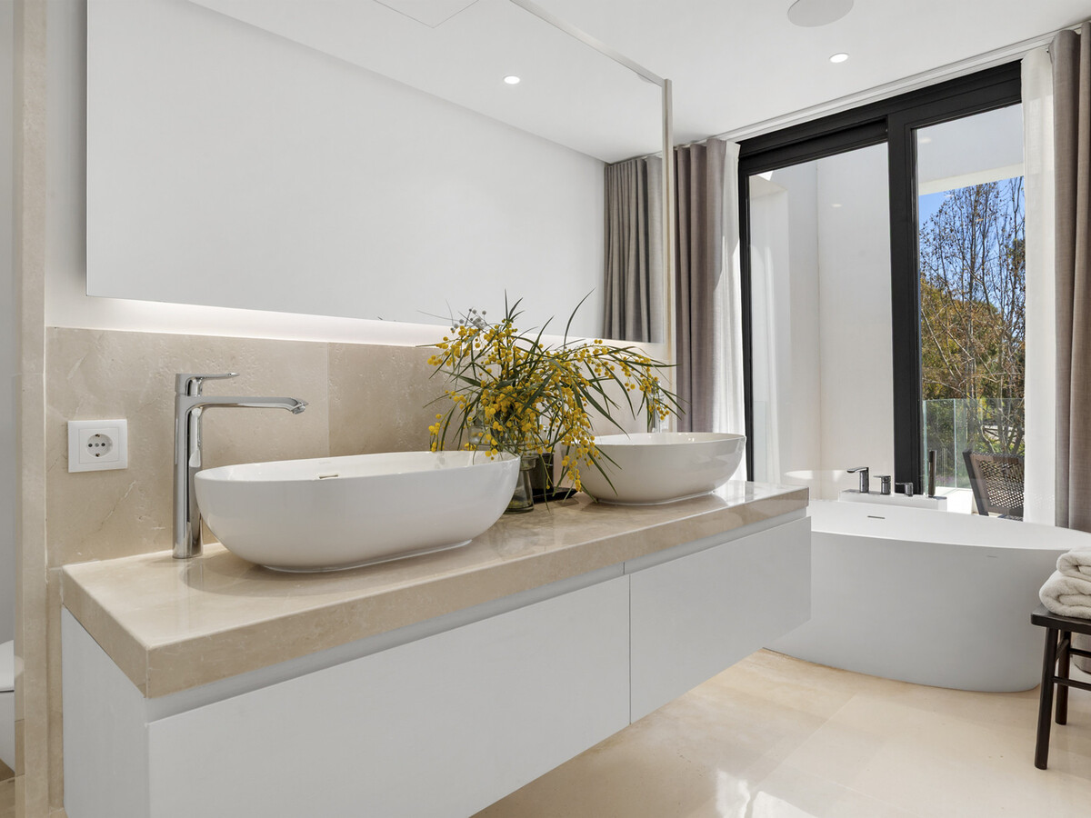 Villa 4 chambres avec piscine 12m et jacuzzi terrasse - Photo 19