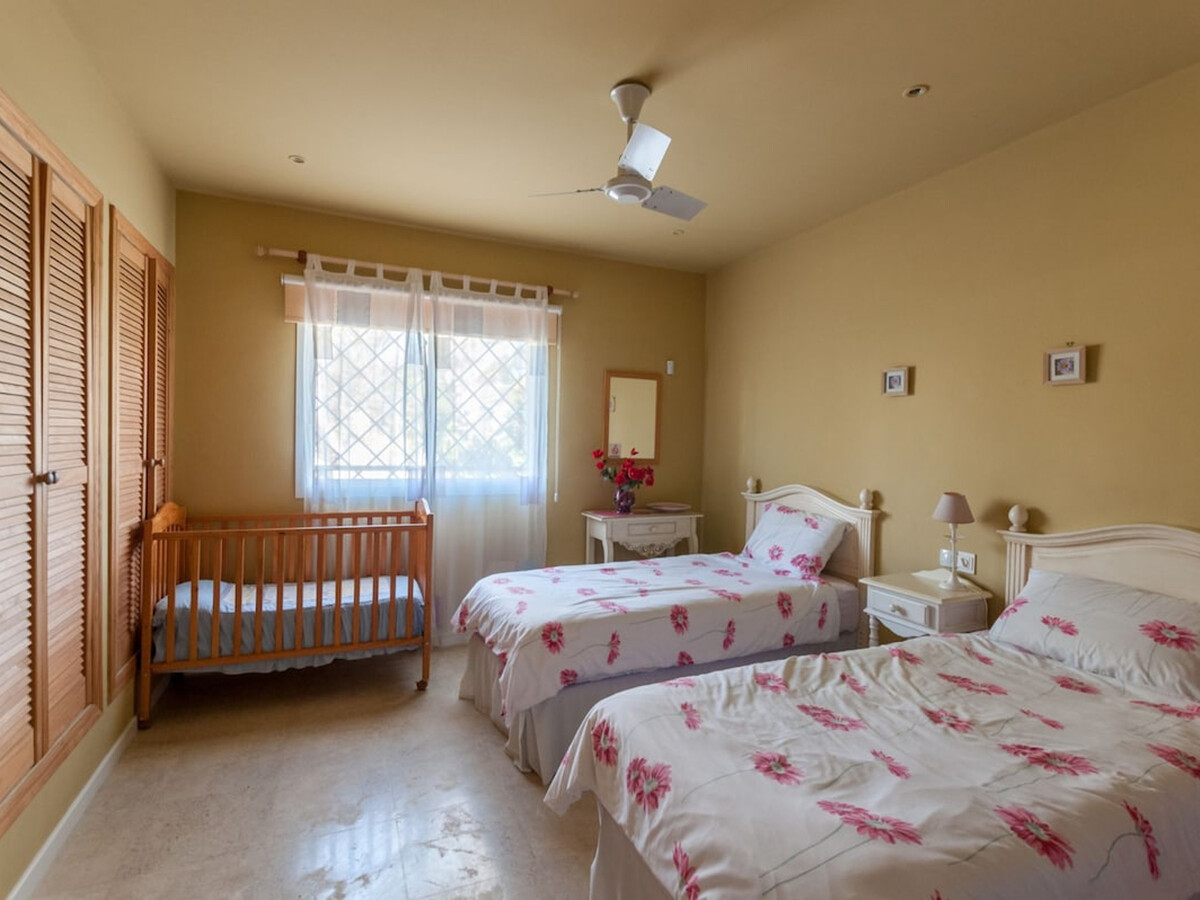 Villa 6 chambres avec piscine chauffée à Estepona - Photo 6