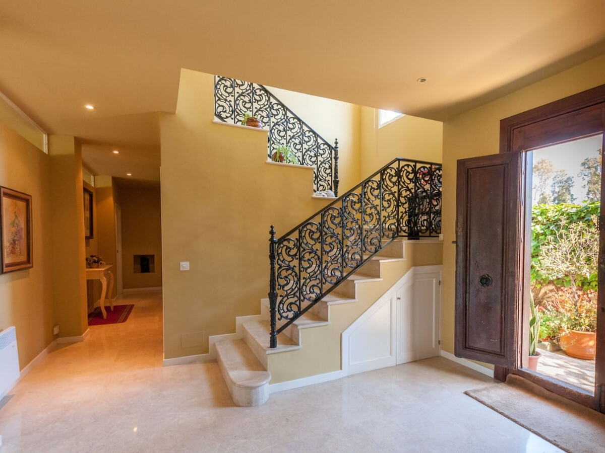 Villa 6 chambres avec piscine chauffée à Estepona - Photo 14