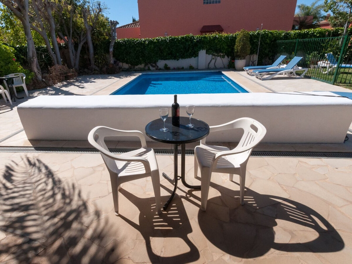 Villa 6 chambres avec piscine chauffée à Estepona - Photo 17