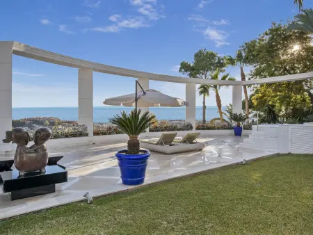 Villa 830 m² avec piscine privée et vue golf à Marbella : photo 6