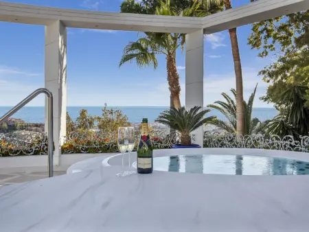 Villa 830 m² avec piscine privée et vue golf à Marbella : photo 7