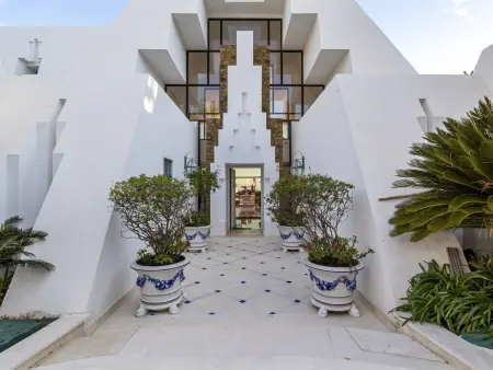 Villa 830 m² avec piscine privée et vue golf à Marbella : photo 9