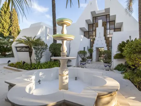 Villa 830 m² avec piscine privée et vue golf à Marbella : photo 10