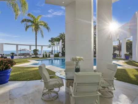 Villa 830 m² avec piscine privée et vue golf à Marbella : photo 20