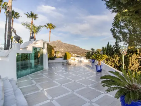 Villa 830 m² avec piscine privée et vue golf à Marbella : photo 33