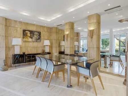 Villa 830 m² avec piscine privée et vue golf à Marbella : photo 35