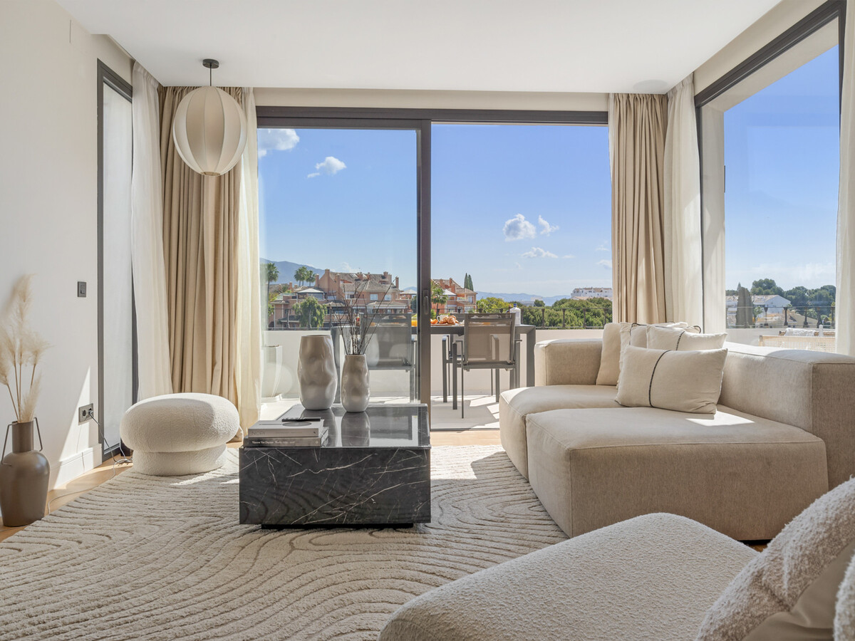 Villa Celeste, 4 chambres avec piscine à Nueva Andalucía - Photo 25