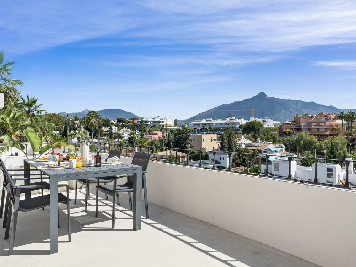 Villa Celeste, 4 chambres avec piscine à Nueva Andalucía - Photo 27