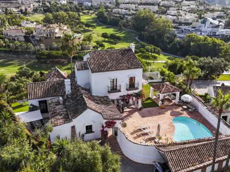 Villa Corazon à Benahavis : 5 ch., piscine, vue mer : photo 2