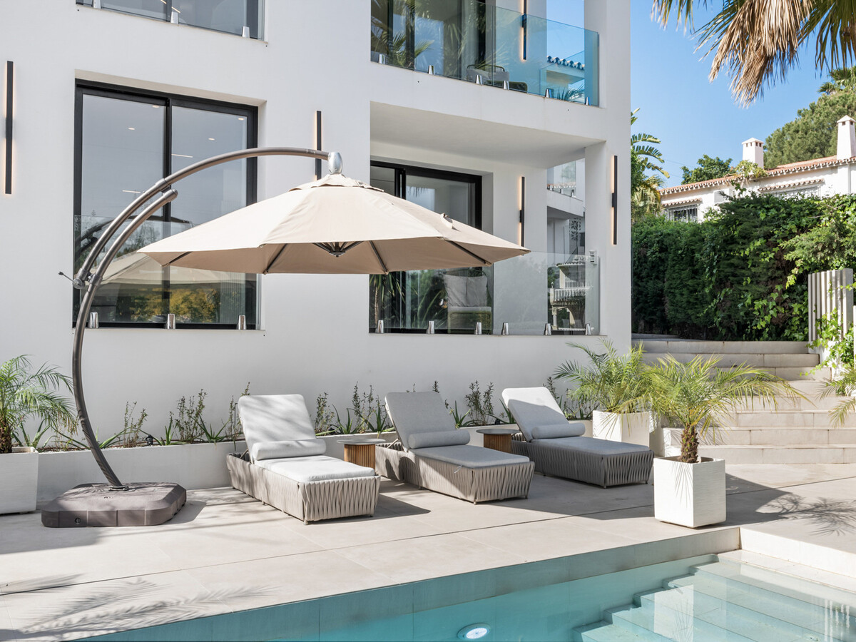 Villa Serenis, 5 chambres, piscine chauffée et vue La Concha - Photo 2