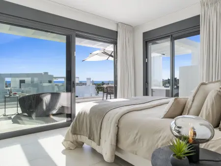 Penthouse duplex vue mer avec solarium et jacuzzi : photo 1
