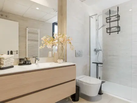 Penthouse duplex vue mer avec solarium et jacuzzi : photo 10