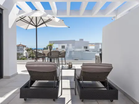 Penthouse duplex vue mer avec solarium et jacuzzi : photo 26