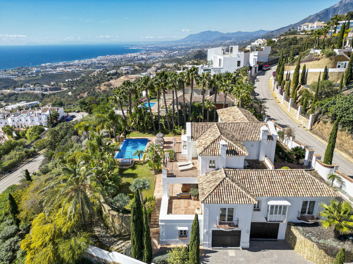 Villa Los Monteros – 4 chambres, piscine et vues méditerranée - Photo 1