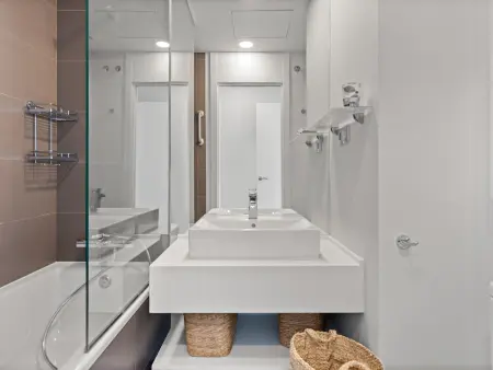 Le Mirage Penthouse à Estepona, jacuzzi vue mer : photo 17