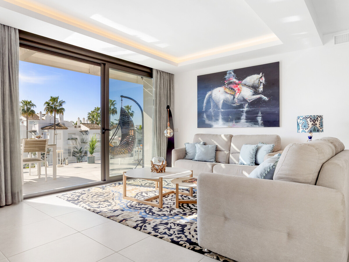 Penthouse 2 chambres, terrasse et jacuzzi à Estepona - Photo 7