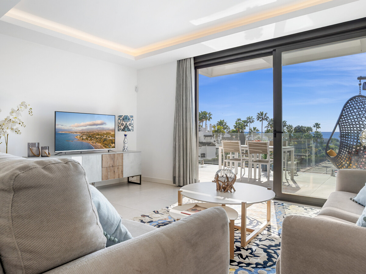 Penthouse 2 chambres, terrasse et jacuzzi à Estepona - Photo 9