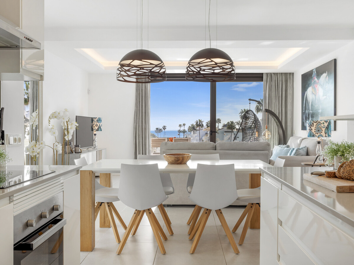 Penthouse 2 chambres, terrasse et jacuzzi à Estepona - Photo 12