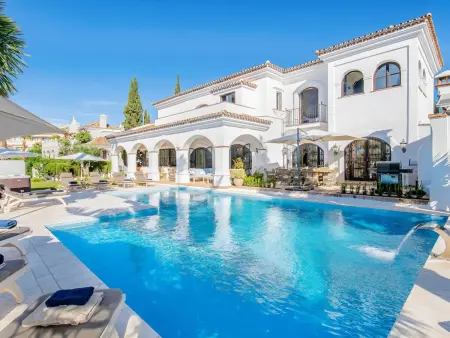 Villa andalou Palmera, piscine chauffée & Jacuzzi : photo 1