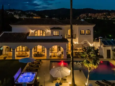 Villa andalou Palmera, piscine chauffée & Jacuzzi : photo 2