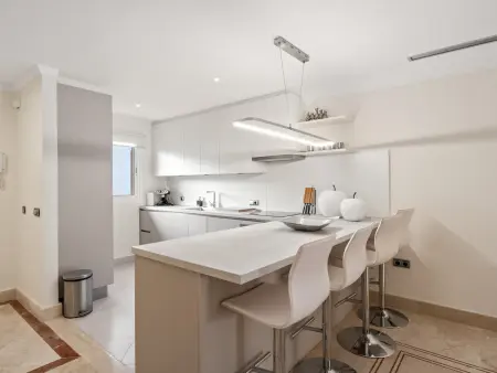 Appartement moderne, terrasse spacieuse à Marbella : photo 8