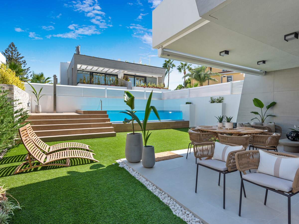 Maison mitoyenne 5 chambres avec piscine privée à Marbella - Photo 2