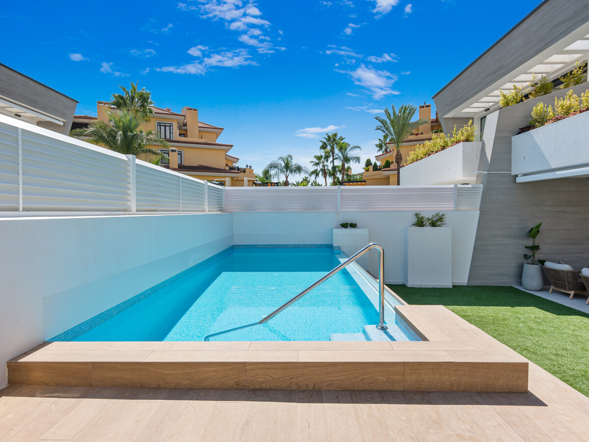 Maison mitoyenne 5 chambres avec piscine privée à Marbella - Photo 5