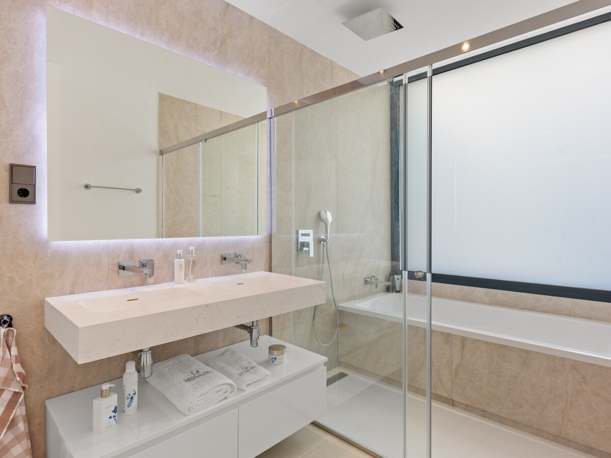 Maison mitoyenne 5 chambres avec piscine privée à Marbella - Photo 21