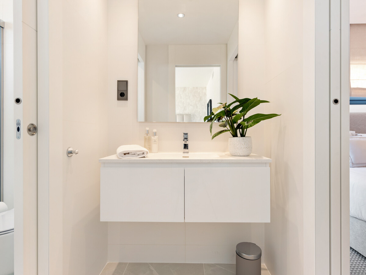 Maison mitoyenne 5 chambres avec piscine privée à Marbella - Photo 30