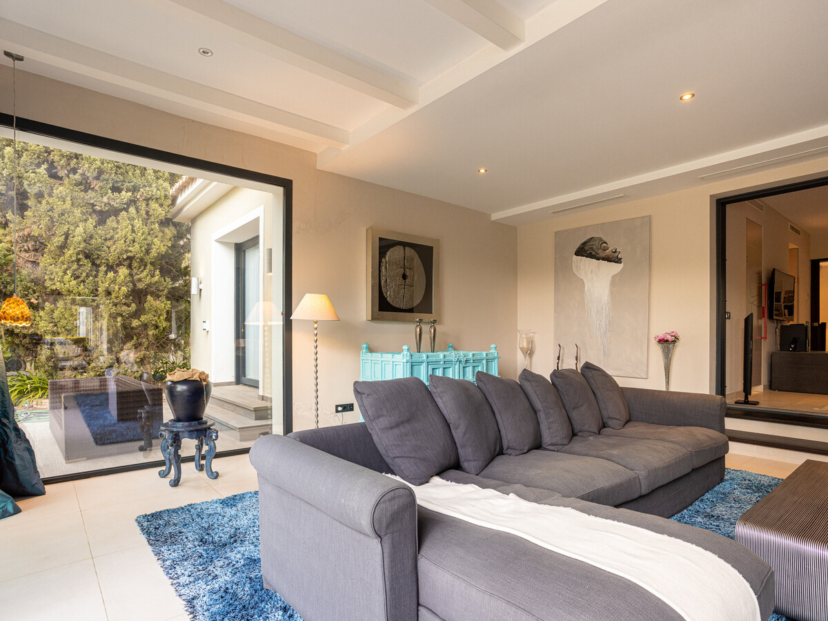Villa 700m² front de mer, piscine 28m, 7 chambres - Photo 19