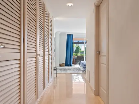 Appartement 160 m² avec terrasse, piscine et jardin : photo 26