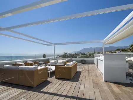 Villa front de plage Marbella, 6 ch, terrasse 150m² jacuzzi : photo 14