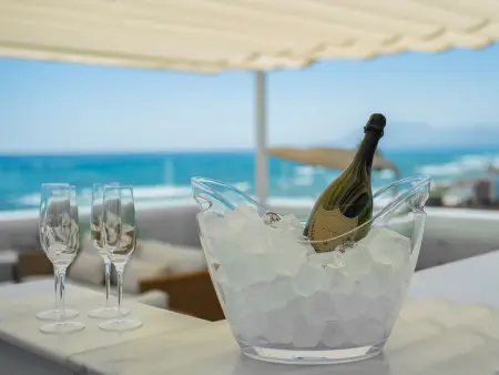 Villa front de plage Marbella, 6 ch, terrasse 150m² jacuzzi : photo 19