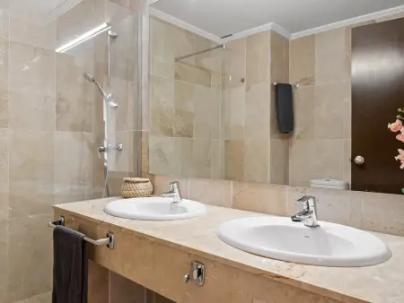 Appartement moderne 85 m² vue montagne, piscine - Marbella : photo 18