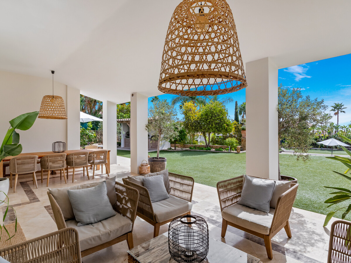 Villa Paraiso Estepona : 5 chambres, piscine & terrain double - Photo 22