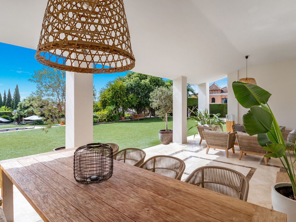 Villa Paraiso Estepona : 5 chambres, piscine & terrain double - Photo 23