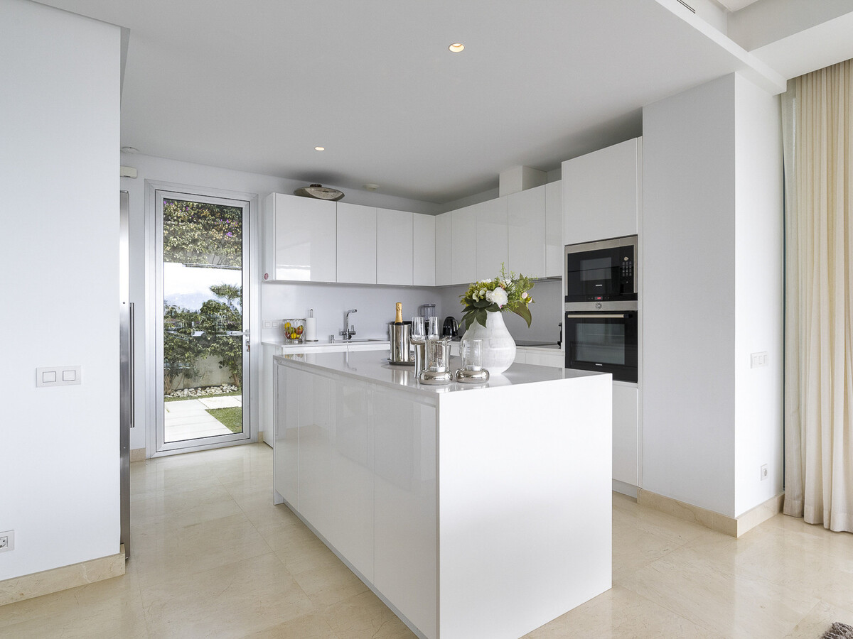 Villa 220 m² Marbella, 4 chambres, piscine chauffée - Photo 11