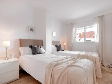Appartement 105 m² vue montagne, terrasse 30 m² : photo 16