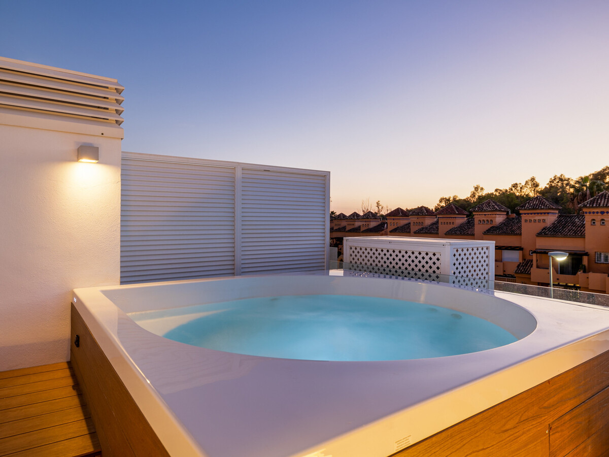 Maison 4 chambres piscine privée - Golden Mile Marbella - Photo 19