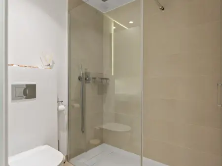 Appartement 100 m² piscine privée à Estepona : photo 20