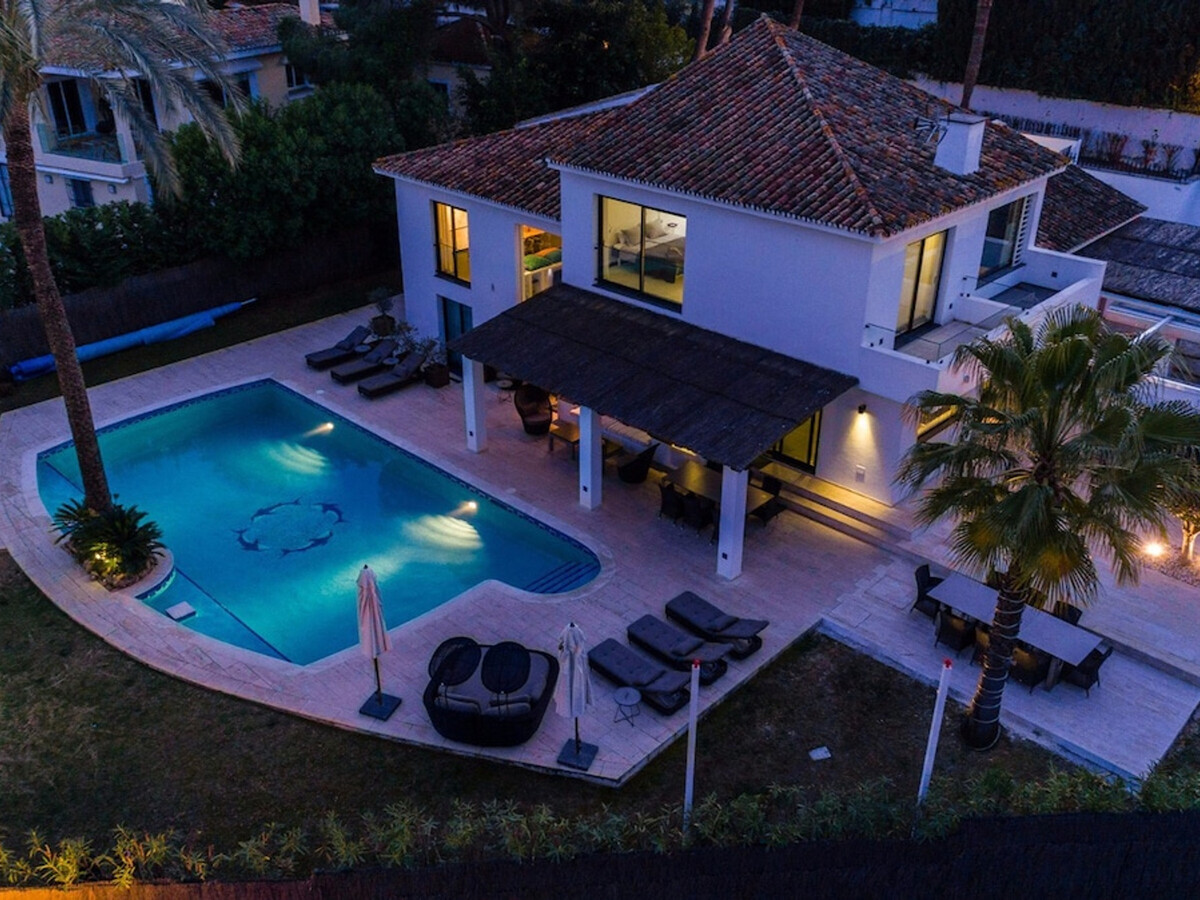 Villa minimaliste 5 chambres avec piscine à Marbella - Photo 3