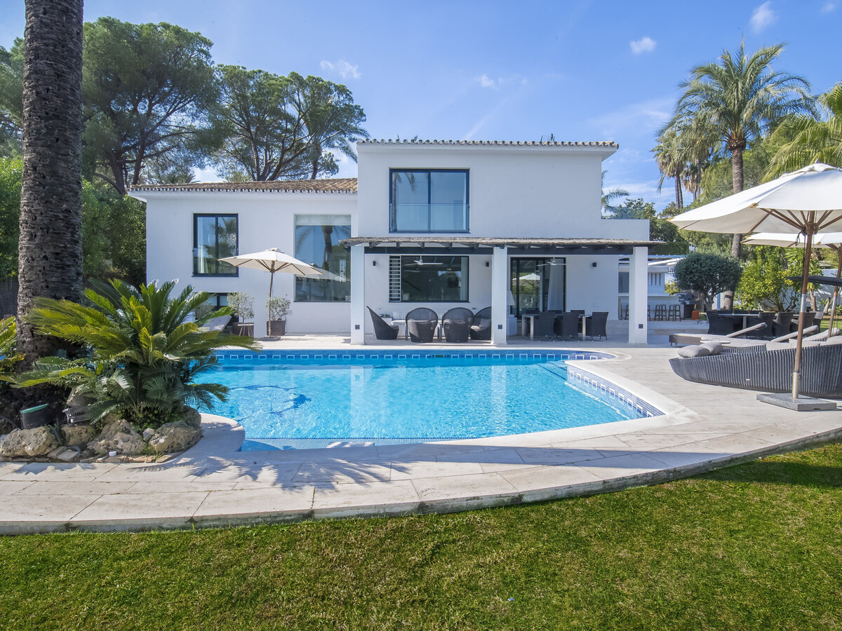 Villa minimaliste 5 chambres avec piscine à Marbella - Photo 4