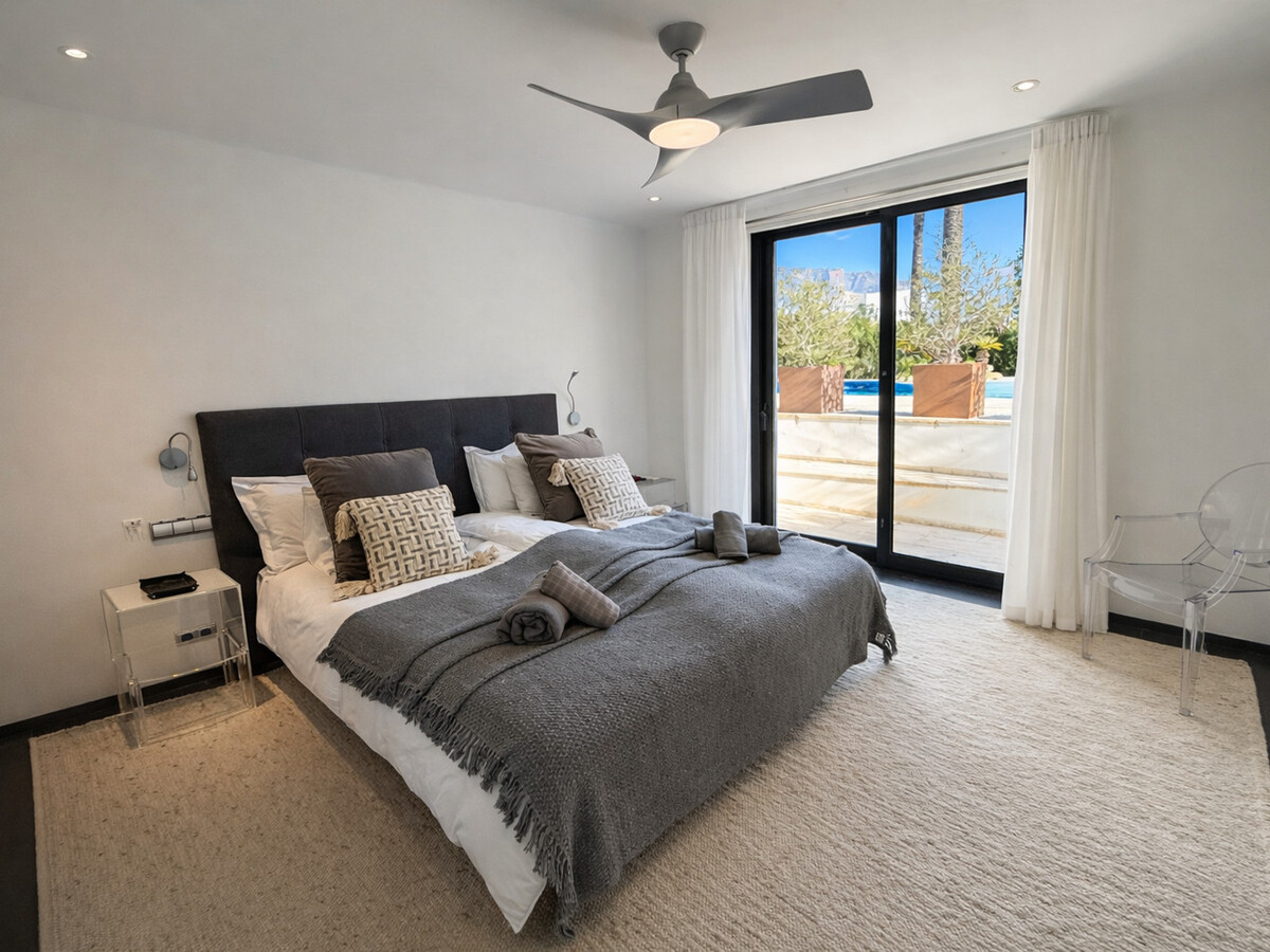 Villa minimaliste 5 chambres avec piscine à Marbella - Photo 25