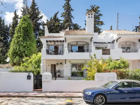 Location gite à Marbella, Maison de ville prÃ¨s des plages - 8 pers.