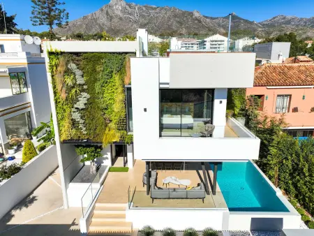 Villa moderne 8 pers. front de plage, piscine chauffée