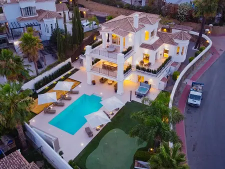 Villa spacieuse, vue montagne - 12 pers., Location Villa 12 personnes à Marbella - Photo 1