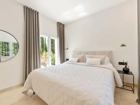 Villa spacieuse, vue montagne - 12 pers., Location Villa 12 personnes à Marbella - Photo 26